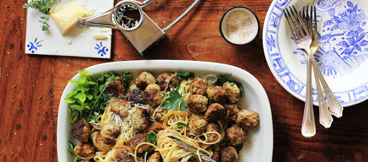 Spaghetti with Herbed Ricotta Meatballs – Gewürzhaus