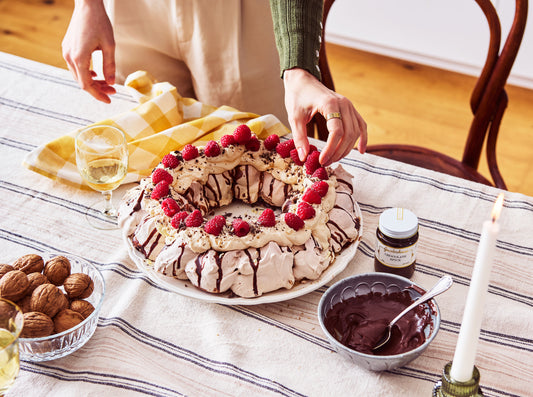 Chocolate Pavlova Wreath