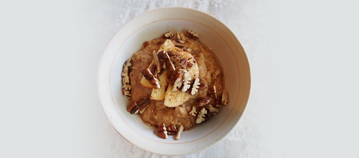 Spiced Porridge with Apple, Maple & Walnuts - Gewürzhaus