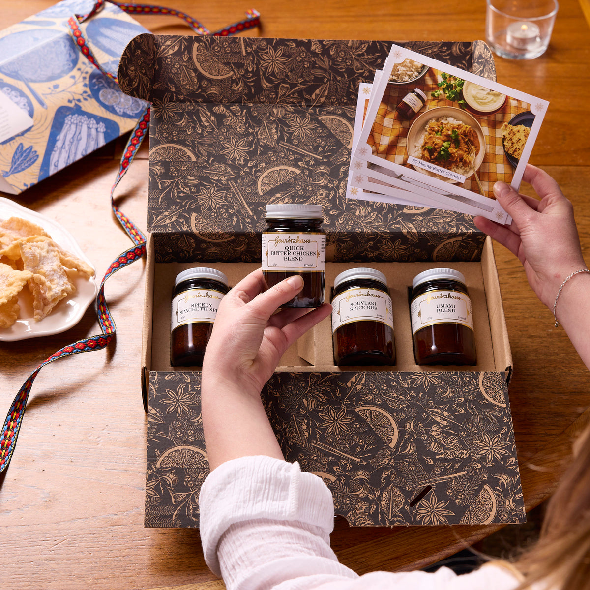 Gewürzhaus 30 Minute Marvels Gift Pack lifestyle opening with jars and recipe cards