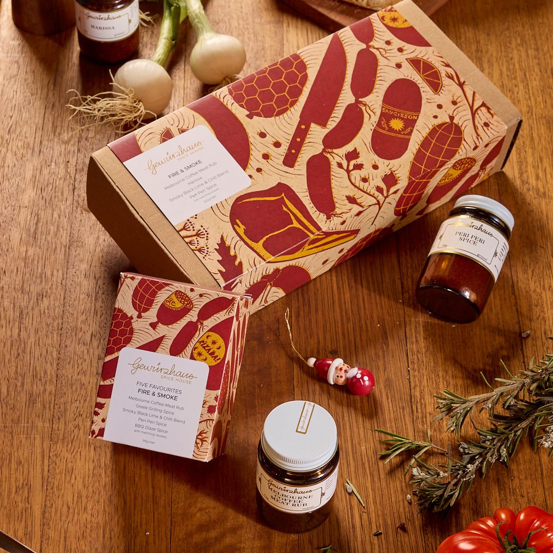 Gewürzhaus Fire & Smoke Gift Pack with jars and Fire & Smoke Five Favourites