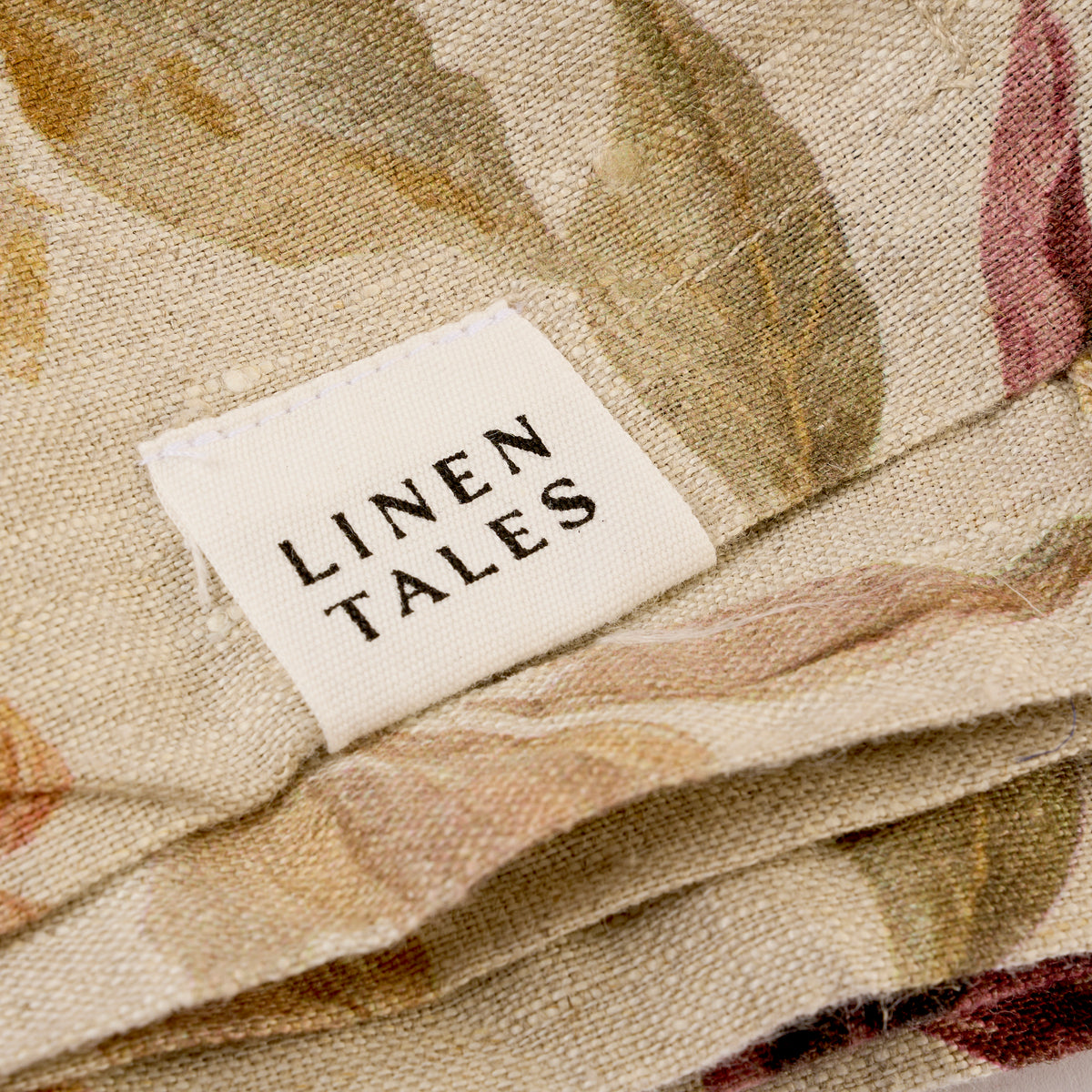 Linen Table Runner Vintage Roses