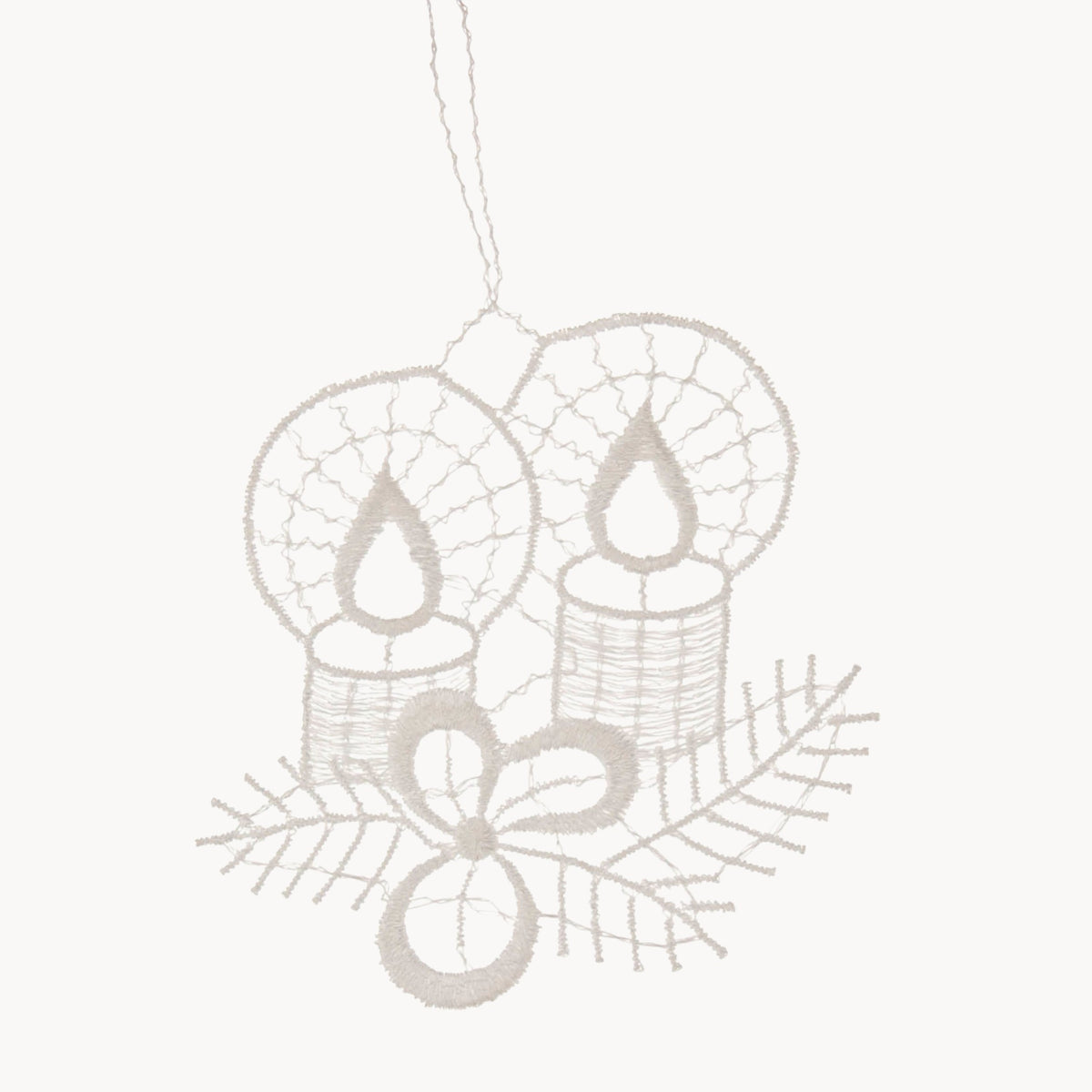 Gewürzhaus - Hanging Ornament, Lace, Candles (2) with Clover
