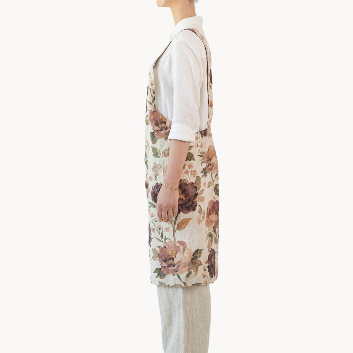 Linen Tales Crossback Apron - Vintage Roses