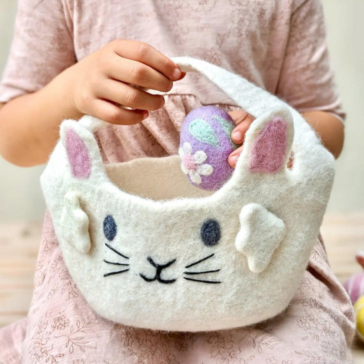 Gewürzhaus - Needle Felt Egg Hunt Basket White Bunny